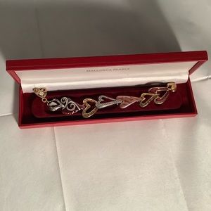 CHICO’S ‘share the love’ hearts bracelet ♥️💜💛